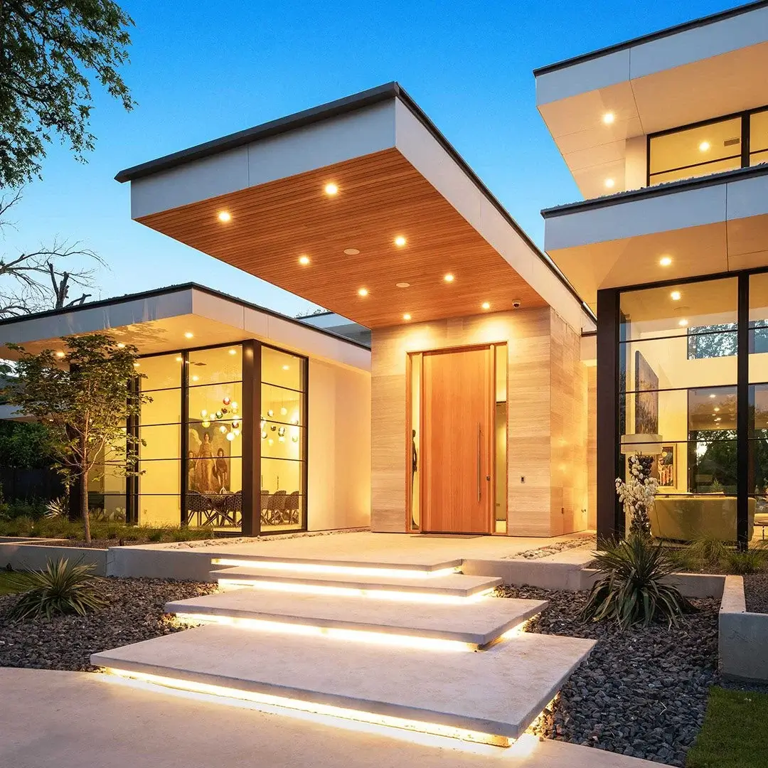 Luxury modern home exterior